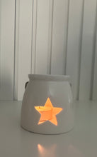 Load image into Gallery viewer, Star tealight holder with handle